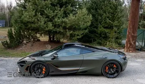 MCLAREN 720S 