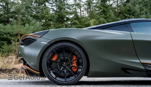 MCLAREN 720S 