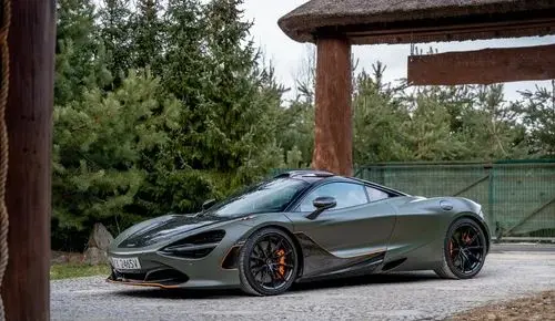 MCLAREN 720S 