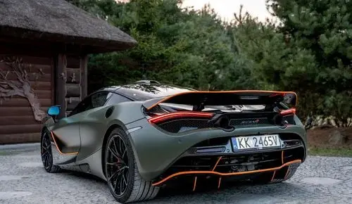 MCLAREN 720S 