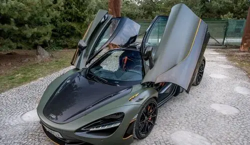 MCLAREN 720S 
