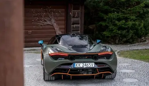 MCLAREN 720S 