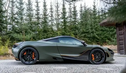 MCLAREN 720S 