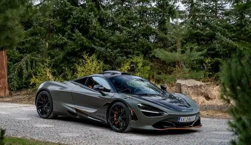 MCLAREN 720S 