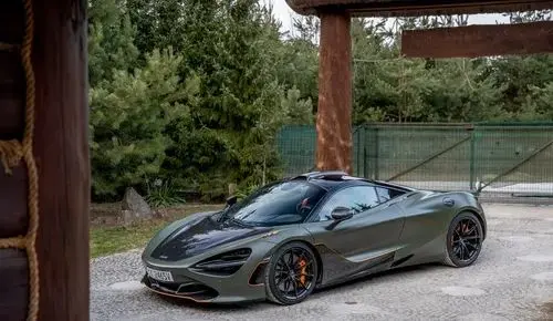 MCLAREN 720S 