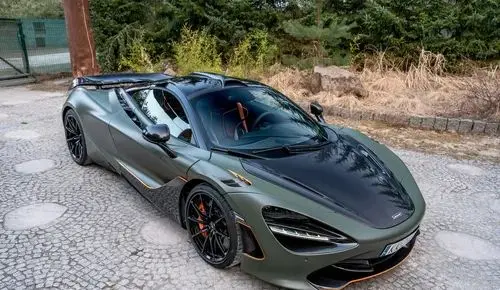 MCLAREN 720S 