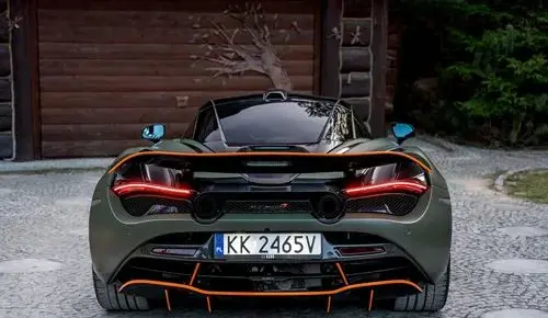 MCLAREN 720S 