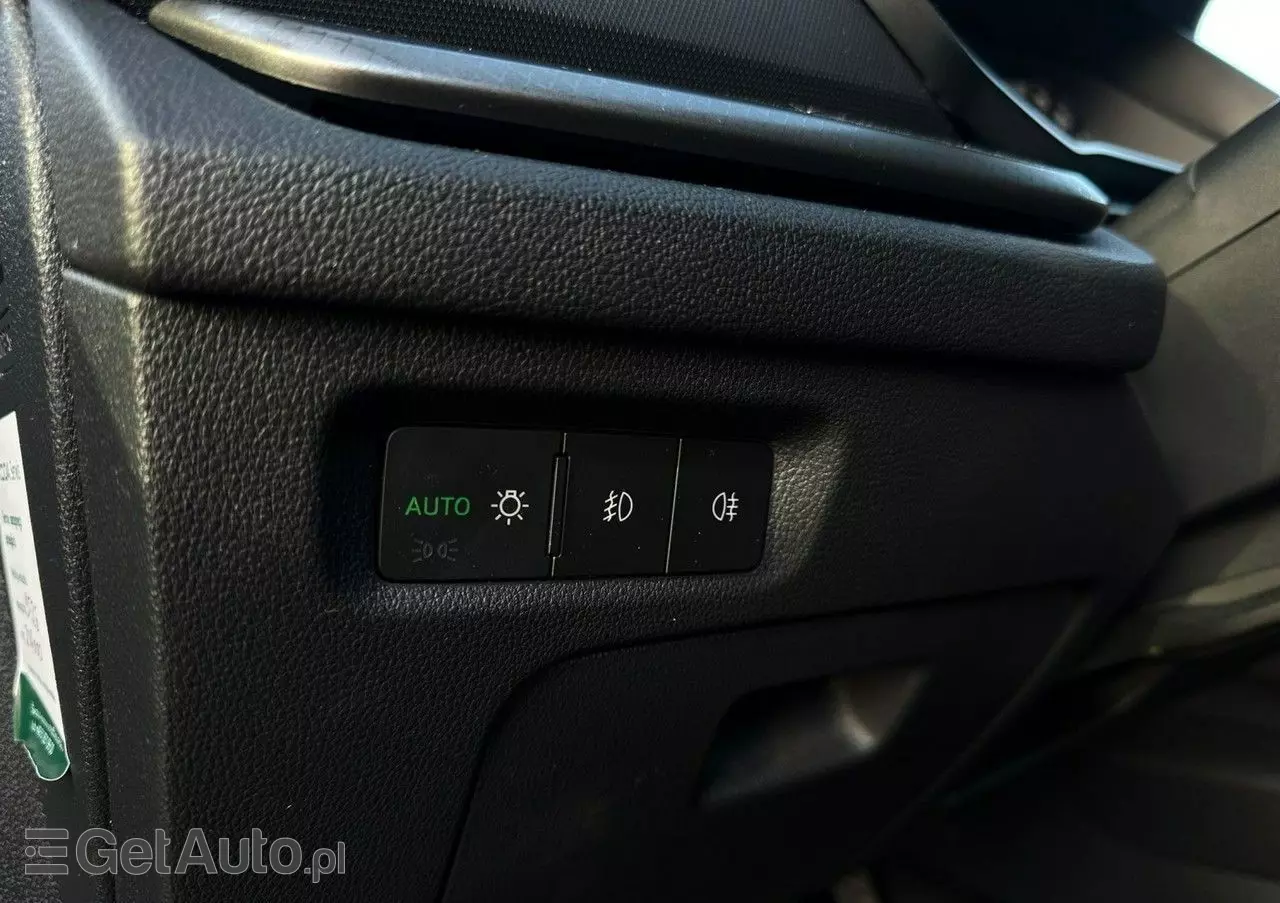 SKODA Octavia 1.5 TSI ACT Ambition