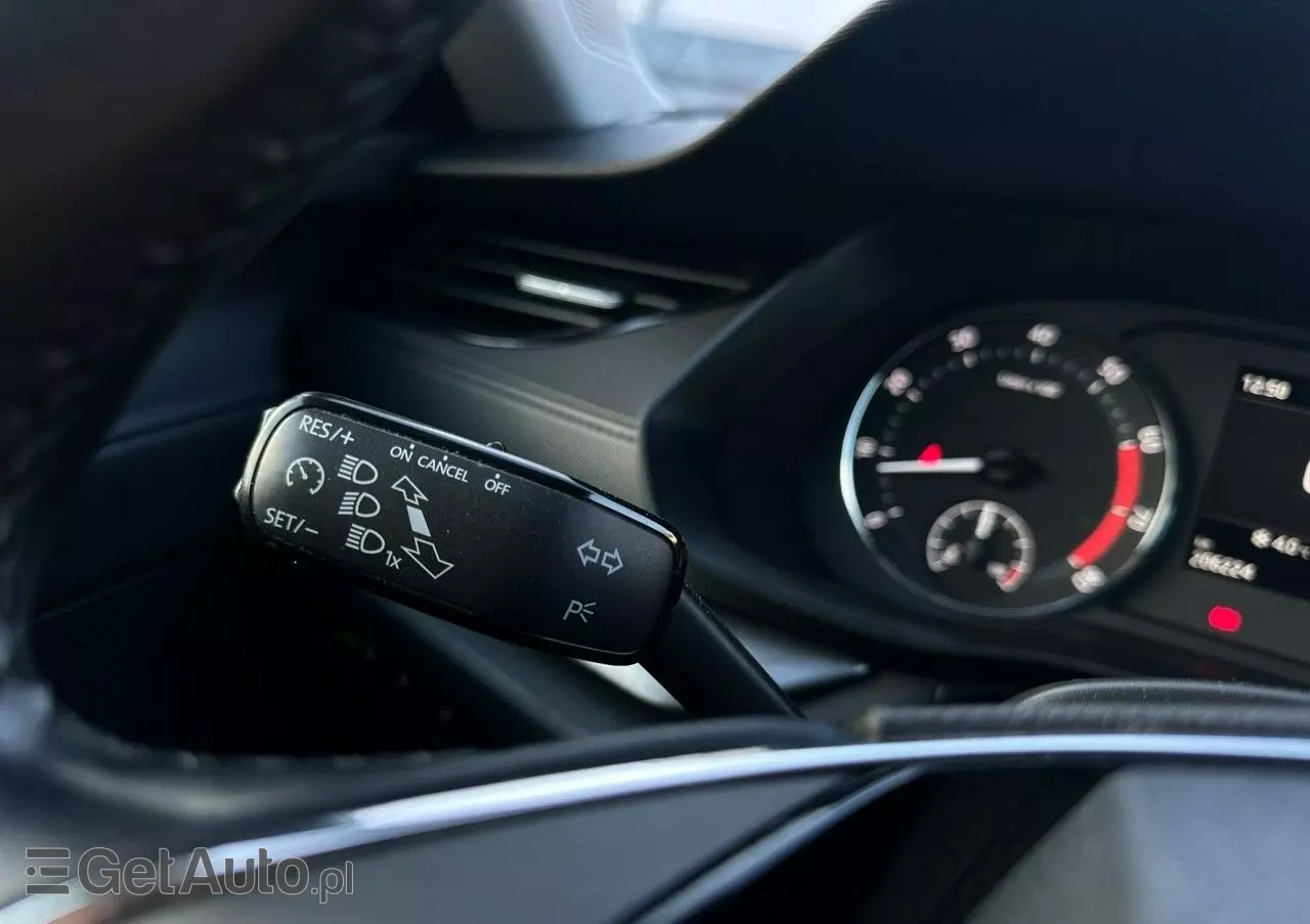 SKODA Octavia 1.5 TSI ACT Ambition