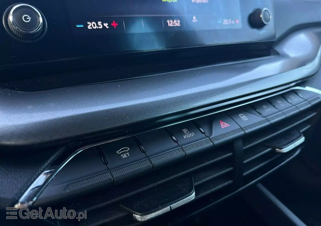 SKODA Octavia 1.5 TSI ACT Ambition