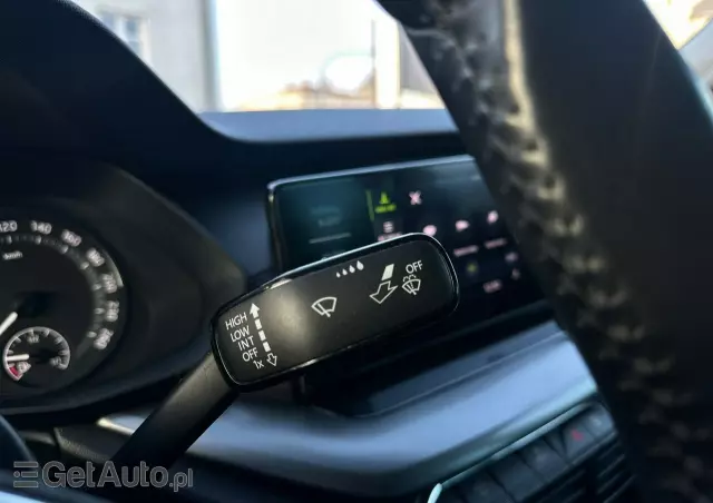 SKODA Octavia 1.5 TSI ACT Ambition