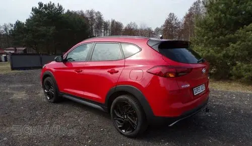 HYUNDAI Tucson 