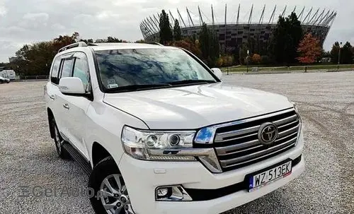 TOYOTA Land Cruiser 