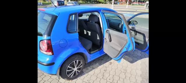 VOLKSWAGEN Polo Comfortline