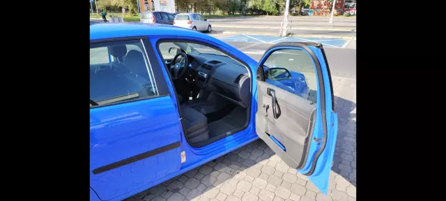 VOLKSWAGEN Polo Comfortline