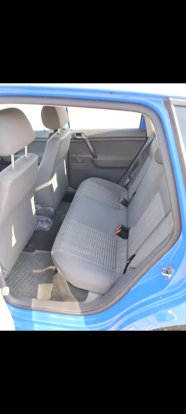 VOLKSWAGEN Polo Comfortline