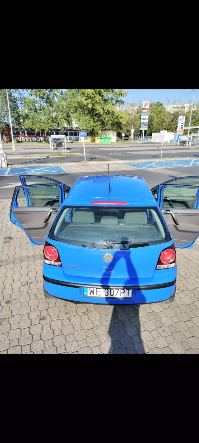 VOLKSWAGEN Polo Comfortline