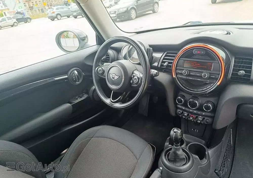 MINI Cooper Standard