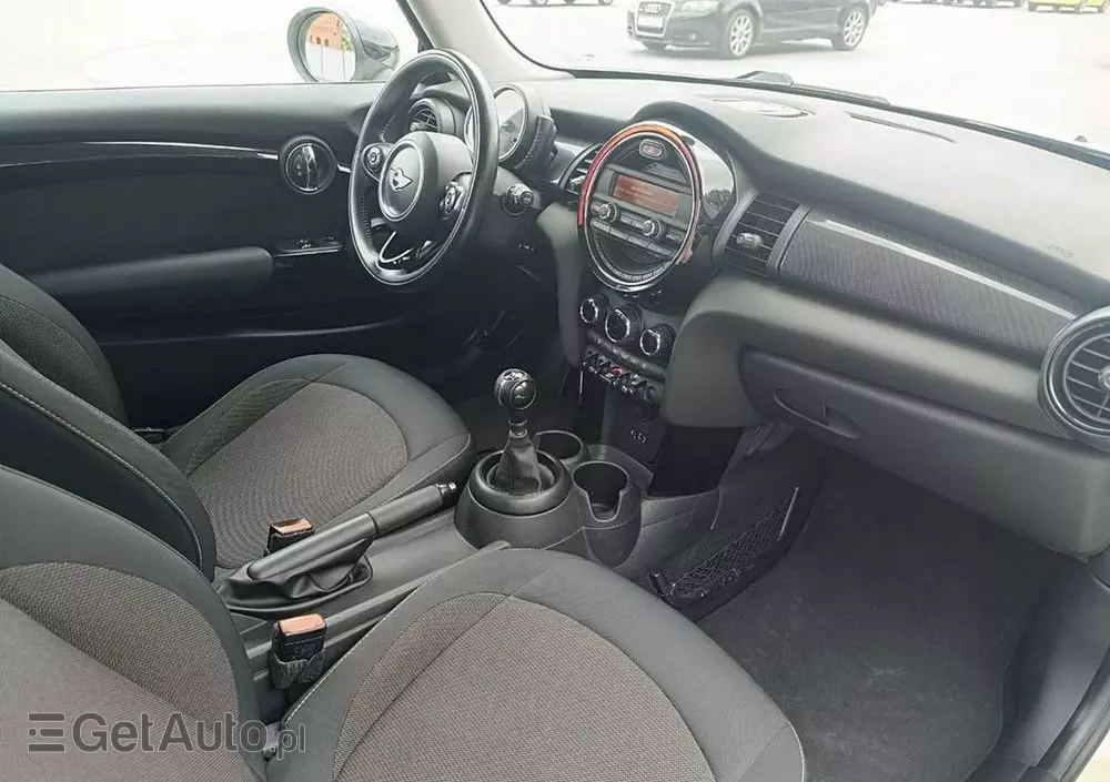 MINI Cooper Standard