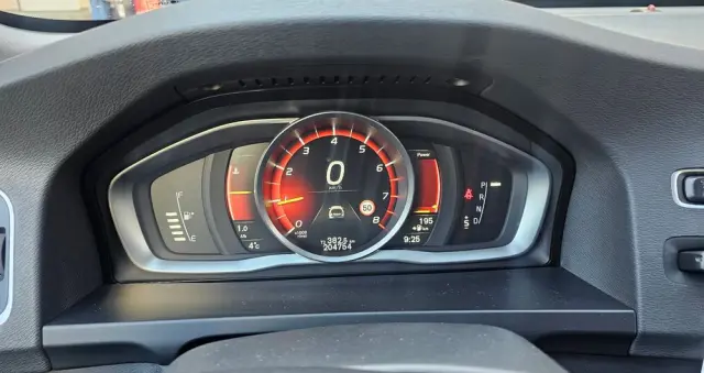 VOLVO V60 T5 Kinetic