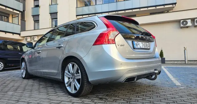 VOLVO V60 T5 Kinetic