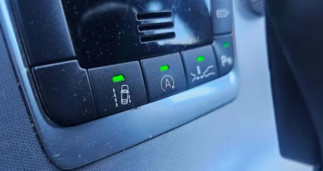 VOLVO V60 T5 Kinetic