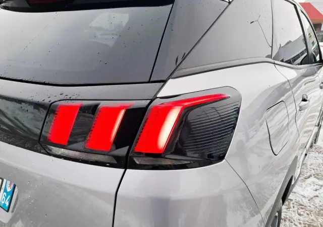 PEUGEOT 3008 BlueHDi 130 Stop & Start EAT8 Allure Business-Paket