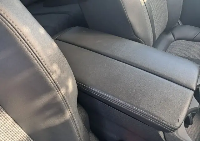 PEUGEOT 3008 BlueHDi 130 Stop & Start EAT8 Allure Business-Paket