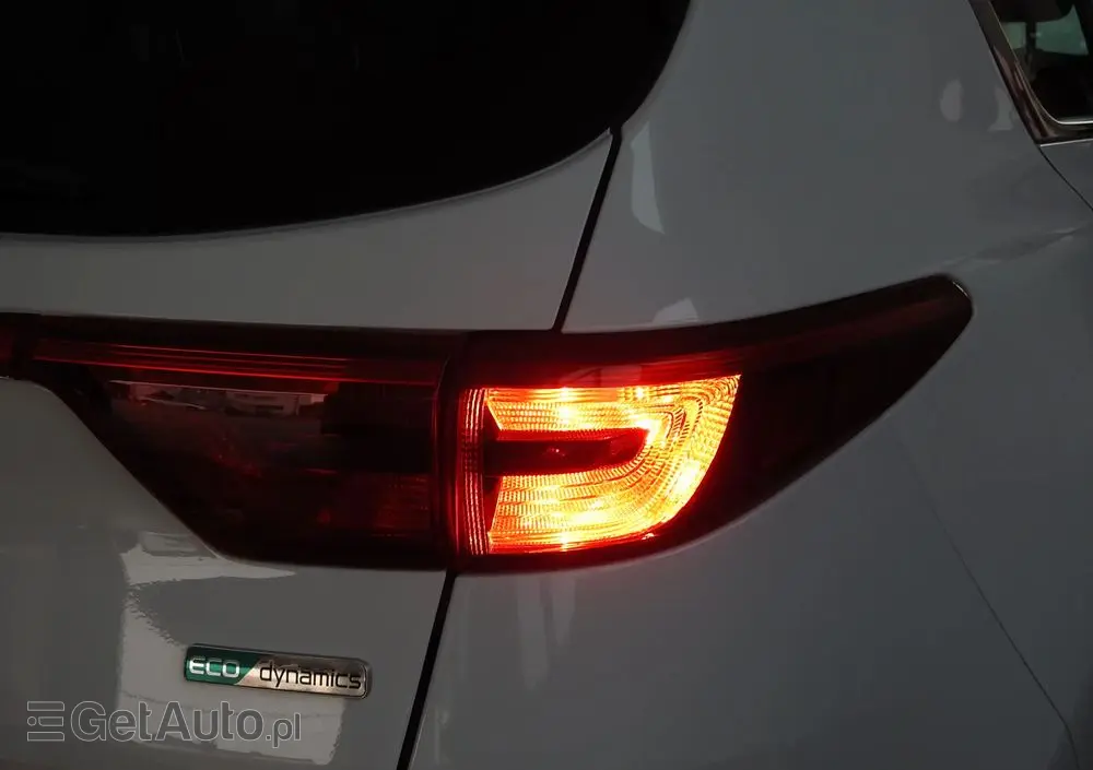 KIA Sportage 1.7 CRDI 2WD ISG Dream-Team Edition