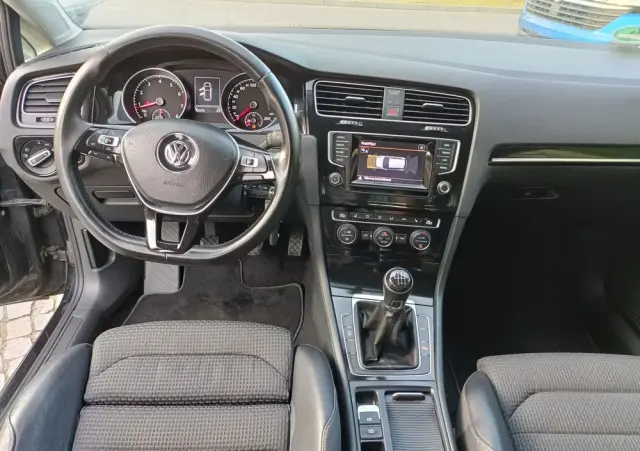 VOLKSWAGEN Golf 1.4 TSI BlueMotion Technology Highline