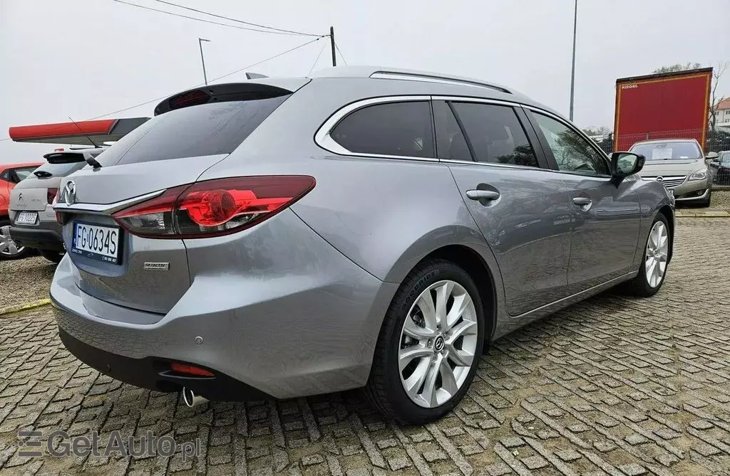 MAZDA 6 