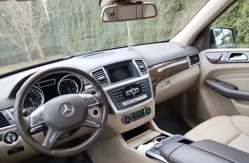 MERCEDES-BENZ ML 