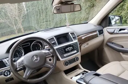 MERCEDES-BENZ ML 