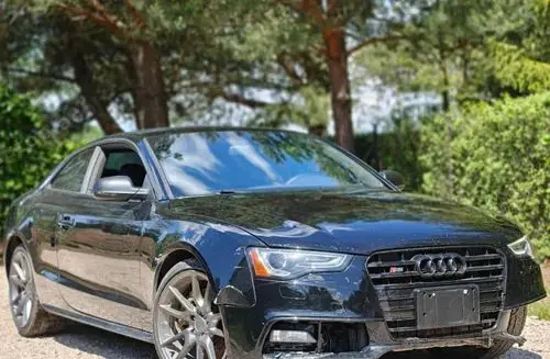 AUDI S5 