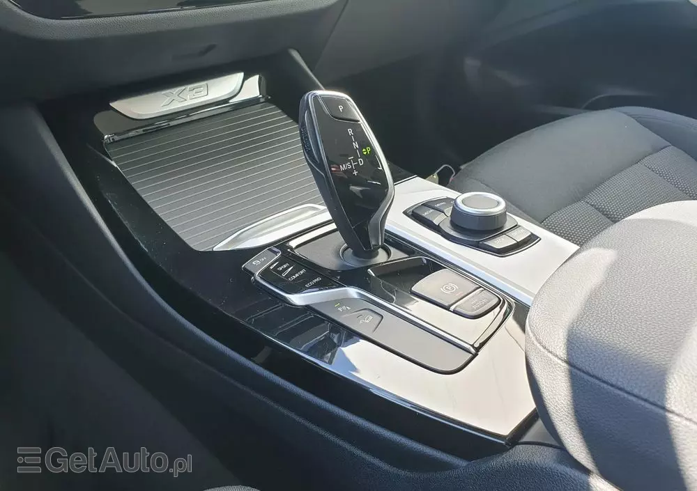 BMW X3 XDrive20d Advantage