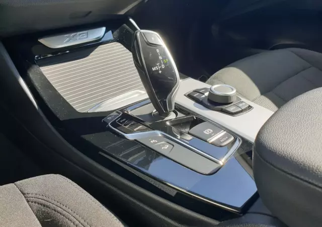 BMW X3 XDrive20d Advantage