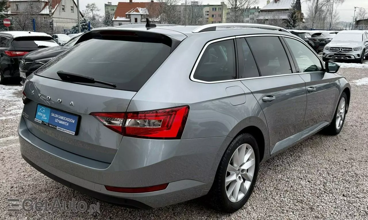 SKODA Superb 2.0 TDI DSG Style