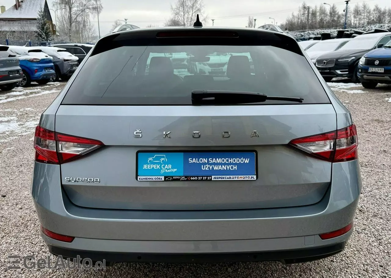 SKODA Superb 2.0 TDI DSG Style