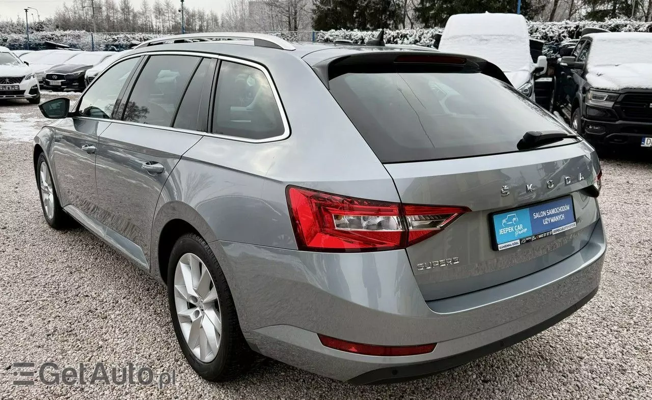 SKODA Superb 2.0 TDI DSG Style