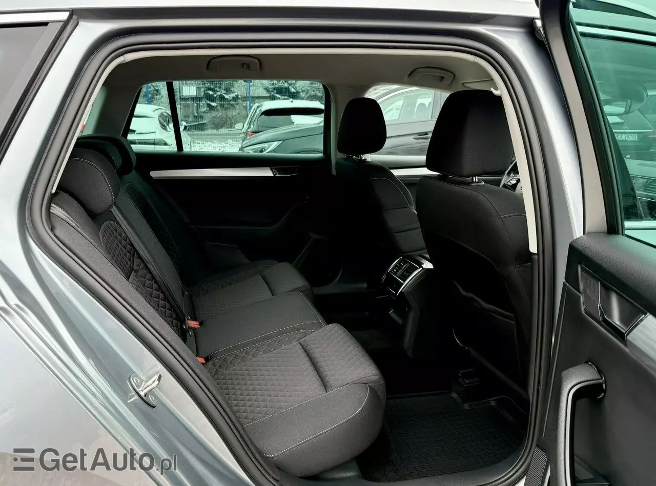 SKODA Superb 2.0 TDI DSG Style