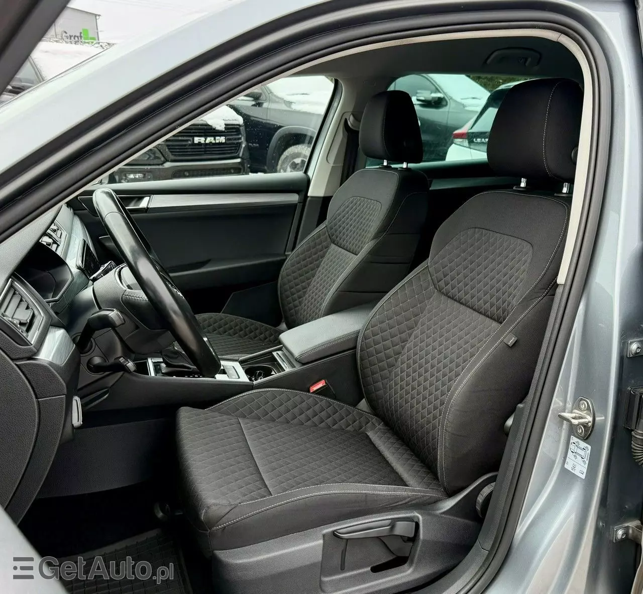 SKODA Superb 2.0 TDI DSG Style