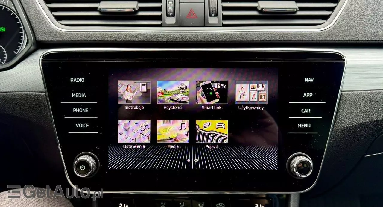 SKODA Superb 2.0 TDI DSG Style