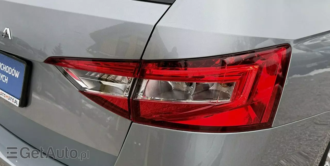 SKODA Superb 2.0 TDI DSG Style