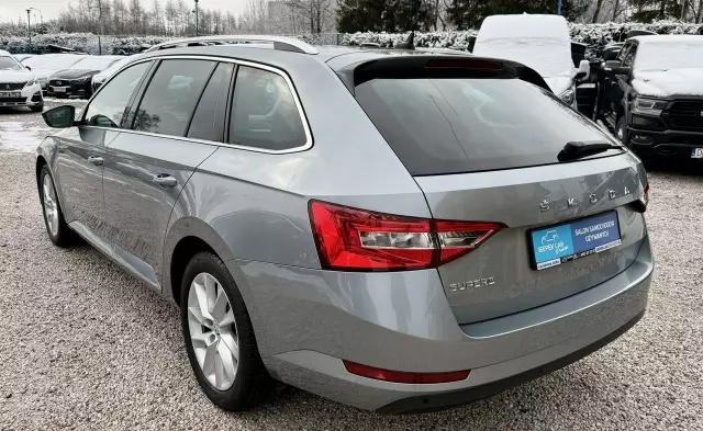 SKODA Superb 2.0 TDI DSG Style