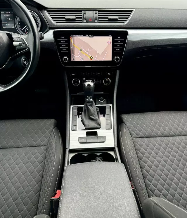 SKODA Superb 2.0 TDI DSG Style