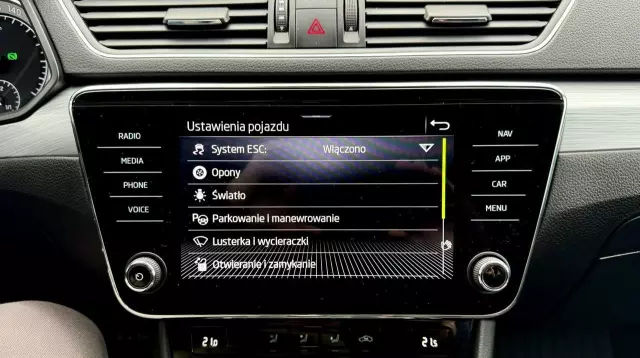 SKODA Superb 2.0 TDI DSG Style