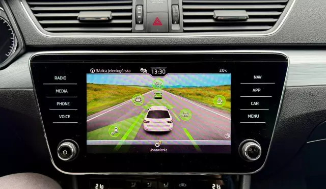 SKODA Superb 2.0 TDI DSG Style