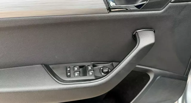 SKODA Superb 2.0 TDI DSG Style