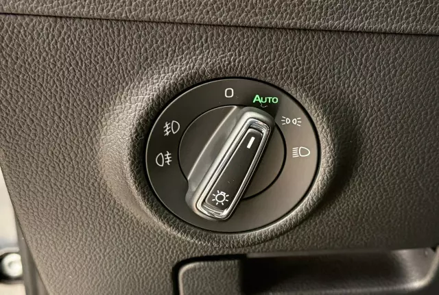 SKODA Superb 2.0 TDI DSG Style