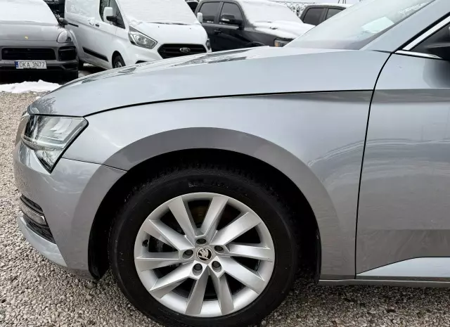 SKODA Superb 2.0 TDI DSG Style